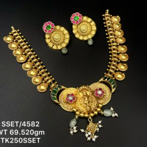 Necklace | Silver | Red Stones | Round Earrings